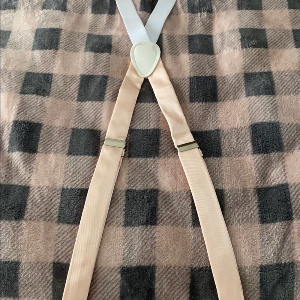Boys blush suspenders
